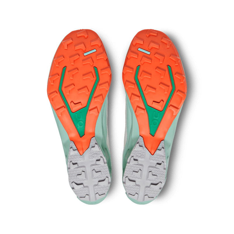 Tenis-on-para-hombre-Cloudventure-Peak-para-outdoor-color-blanco.-Suela
