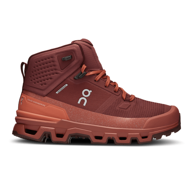 Tenis-on-para-mujer-Cloudrock-2-Waterproof-para-outdoor-color-rojo.-Lateral-Externa-Derecha
