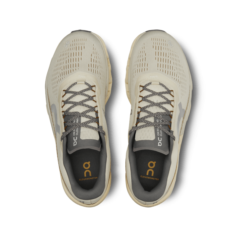 Tenis-on-para-hombre-Cloudmonster-2-para-correr-color-beige.-Capellada