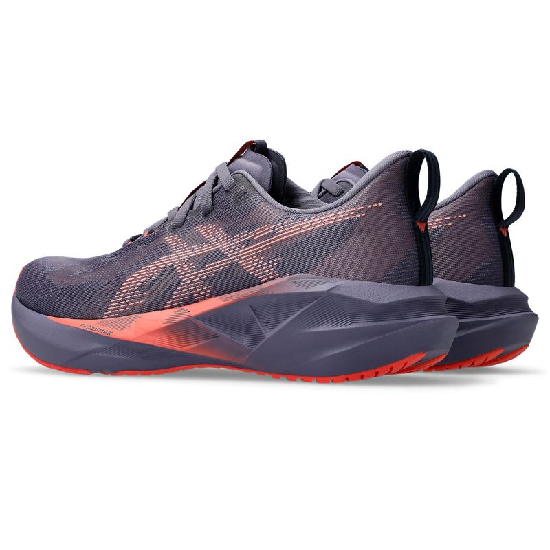 Tenis-asics-para-mujer-Novablast-5-para-correr-color-morado.-Detalle-1