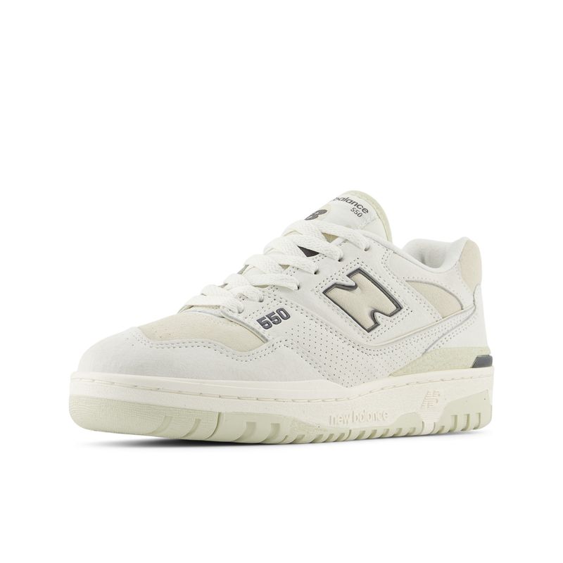 Tenis-new-balance-para-mujer-Bb550-para-moda-color-blanco.-Lateral-Diagonal-Derecha