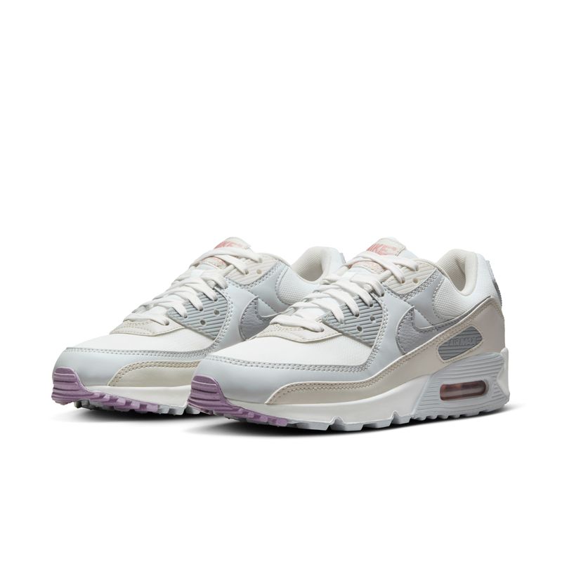 Tenis-nike-para-mujer-Wmns-Air-Max-90-Nn-para-moda-color-blanco.-Par-Alineados