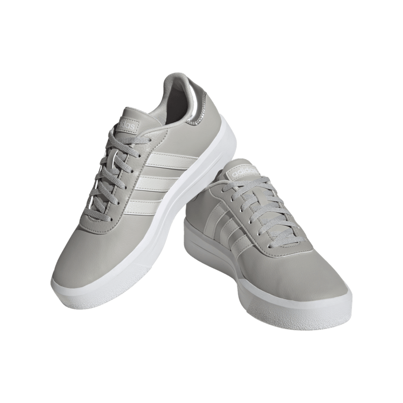 Tenis-adidas-para-mujer-Court-Platform-para-moda-color-gris.-Suela