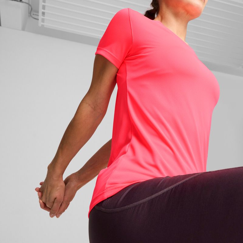 Camiseta-Manga-Corta-puma-para-mujer-Performance-Tee-W-para-entrenamiento-color-rosado.-Detalle-5
