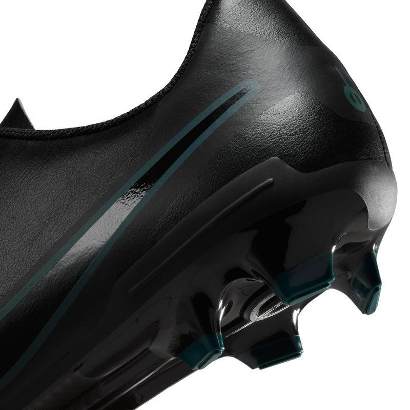 Guayos-nike-para-hombre-Legend-10-Club-Fg-Mg-para-futbol-color-negro.-Detalle-2
