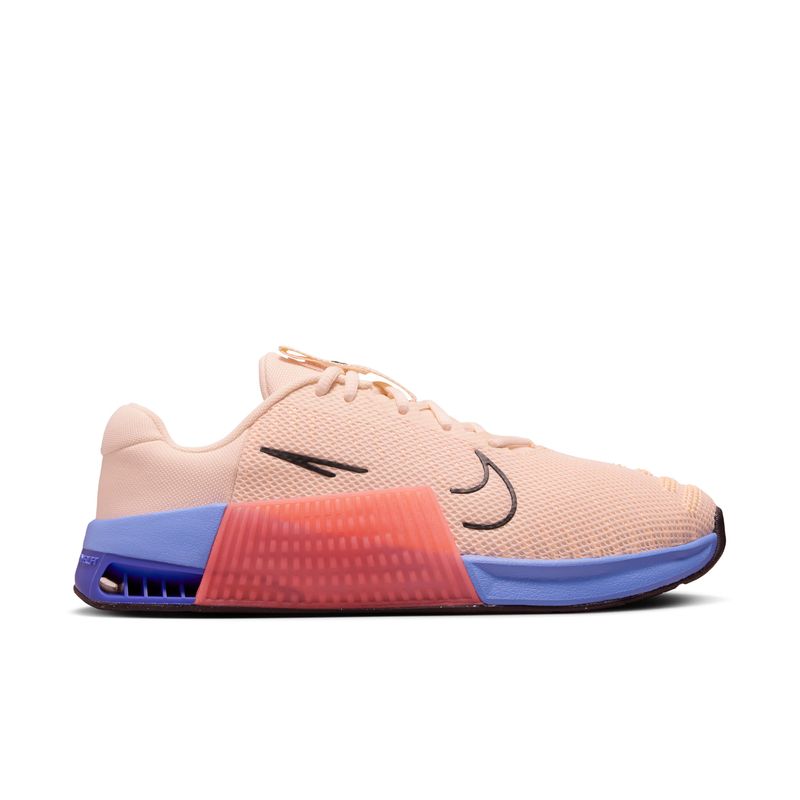 Tenis-nike-para-mujer-W-Nike-Metcon-9-para-entrenamiento-color-naranja.-Lateral-Externa-Derecha