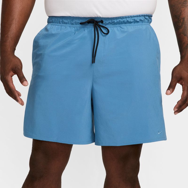 Pantaloneta-nike-para-hombre-M-Nk-Df-Unlimited-Wvn-7In-Ul-para-entrenamiento-color-azul.-Vista-Posterior-Modelo-