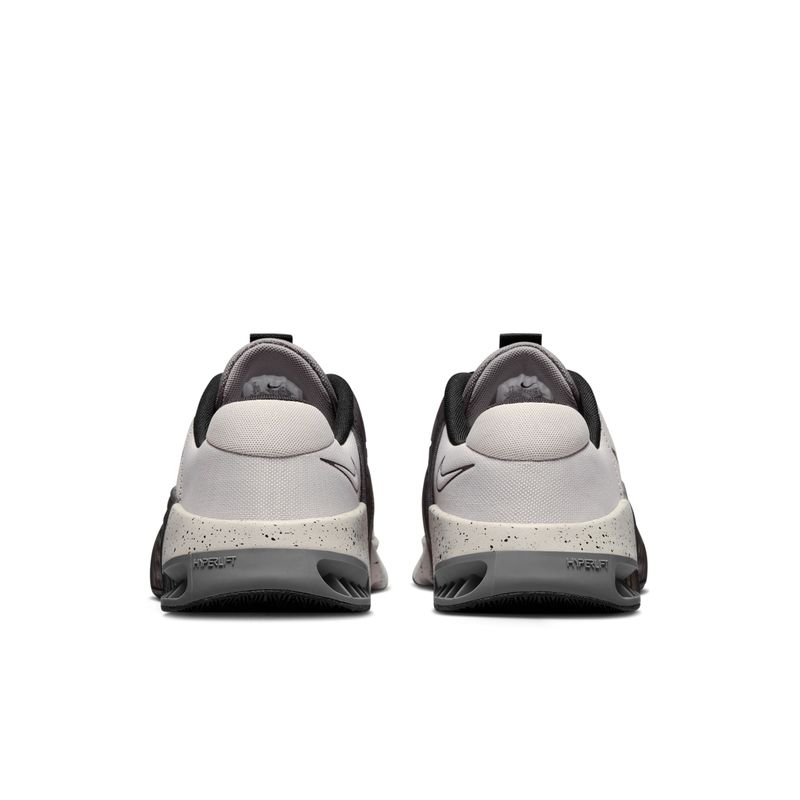 Tenis-nike-para-hombre-M-Nike-Metcon-9-para-entrenamiento-color-gris.-Talon