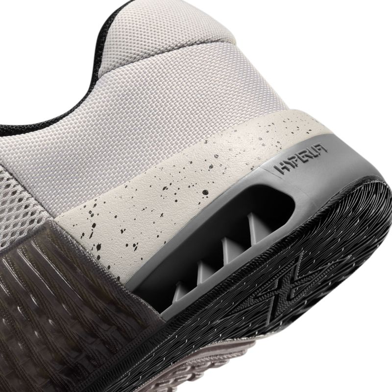 Tenis-nike-para-hombre-M-Nike-Metcon-9-para-entrenamiento-color-gris.-Detalle-2