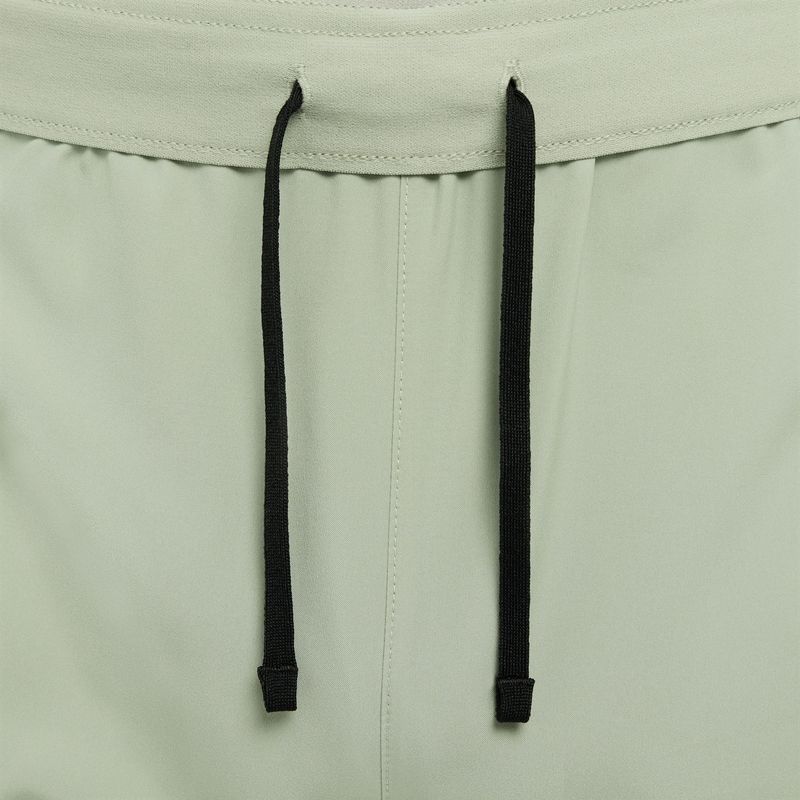 Pantaloneta-nike-para-hombre-M-Nk-Df-Challenger-7Ul-Short-para-correr-color-verde.-Detalle-1