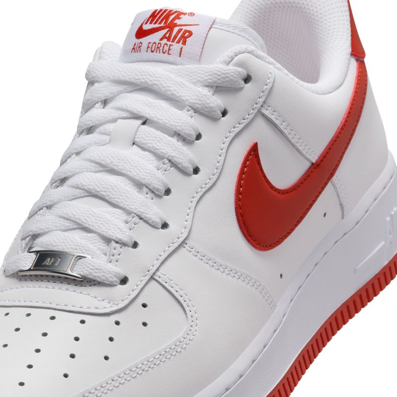 Tenis-nike-para-hombre-Air-Force-1-07-para-moda-color-blanco.-Detalle-1