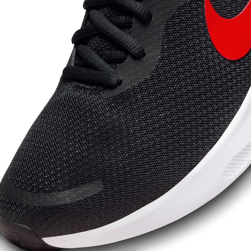 Tenis-nike-para-hombre-Nike-Revolution-7-para-correr-color-negro.-Detalle-1