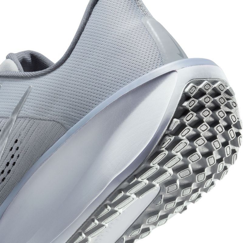 Tenis-nike-para-hombre-Nike-Quest-6-para-correr-color-negro.-Detalle-2
