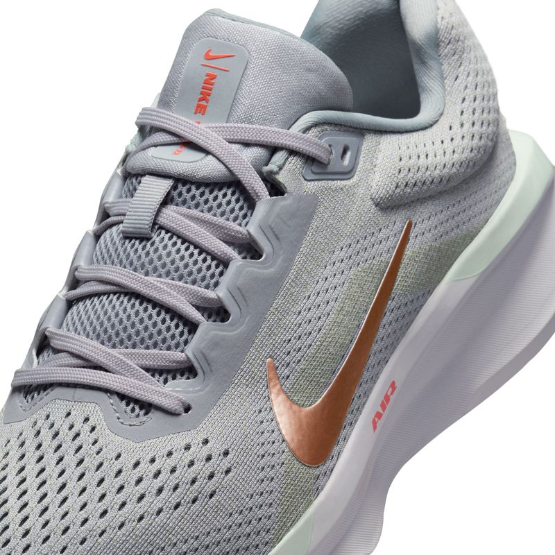 Tenis-nike-para-mujer-Wmns-Nike-Air-Winflo-11-para-correr-color-gris.-Detalle-1