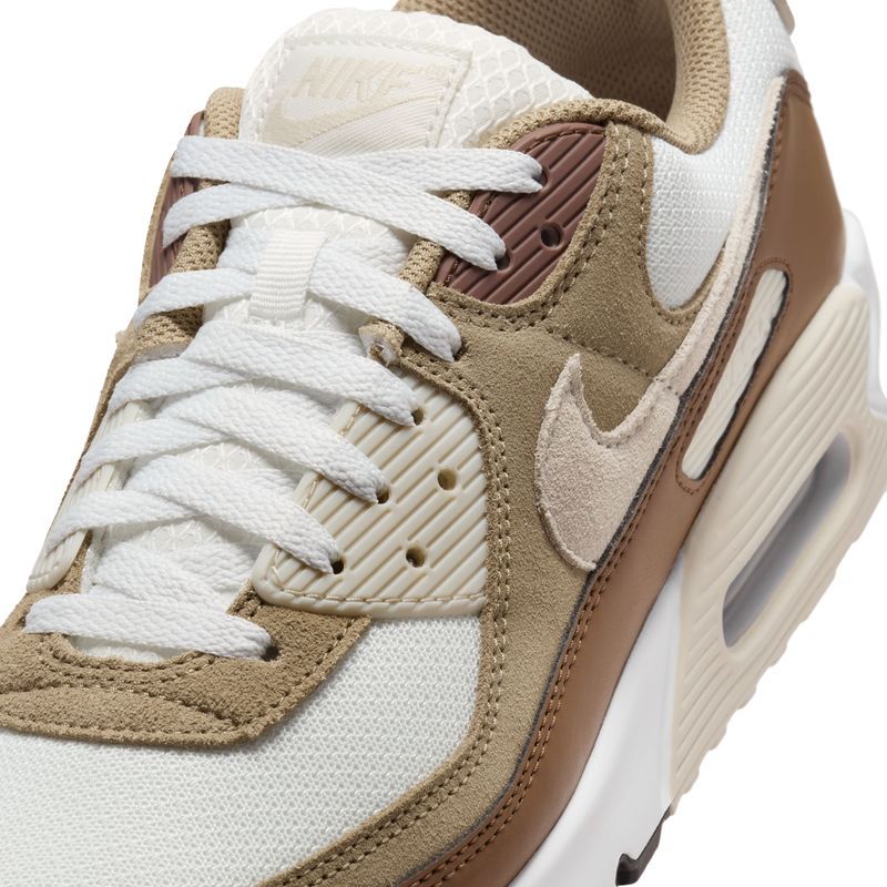 Tenis-nike-para-hombre-Air-Max-90-para-moda-color-beige.-Detalle-1