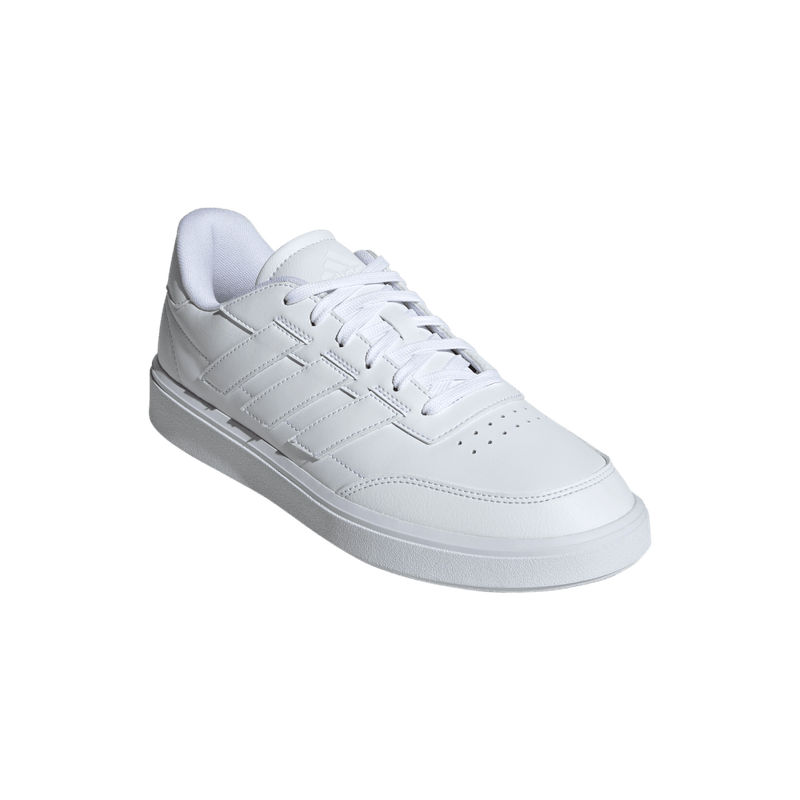 Tenis-adidas-para-hombre-Courtblock-para-moda-color-blanco.-Par-Alineados