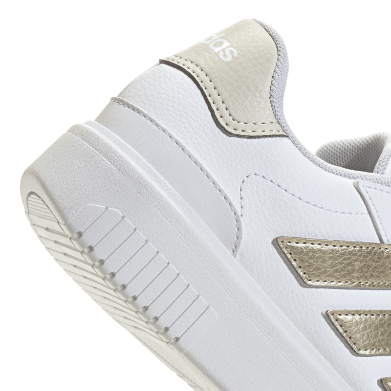 Tenis-adidas-para-mujer-Courtblock-Bold-para-moda-color-blanco.-Lateral-Y-Suela