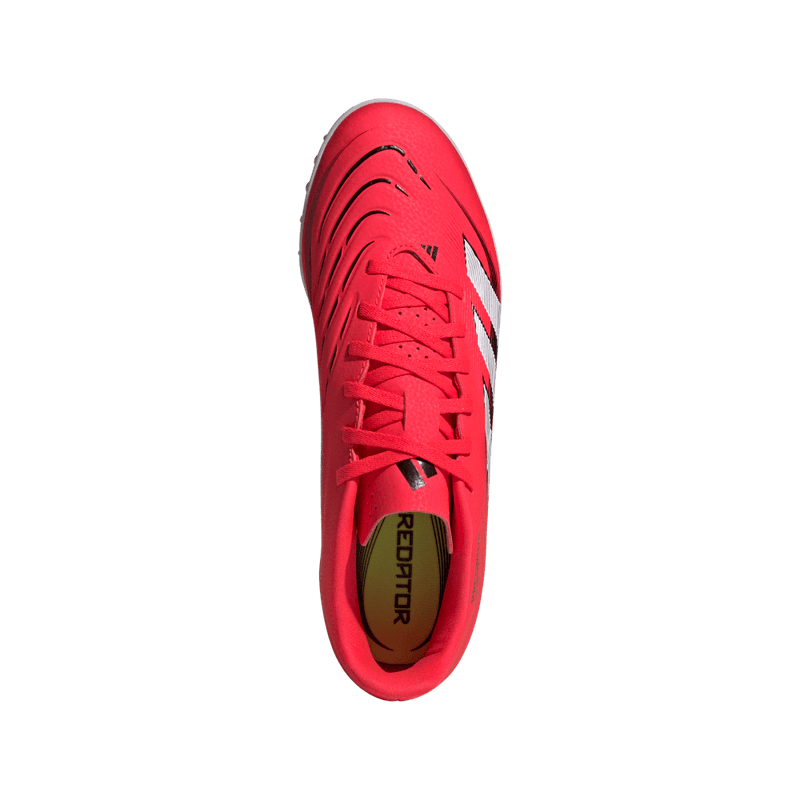 Guayos-adidas-para-hombre-Predator-Club-Tf-para-futbol-color-rojo.-Vista-Lateral-Pares