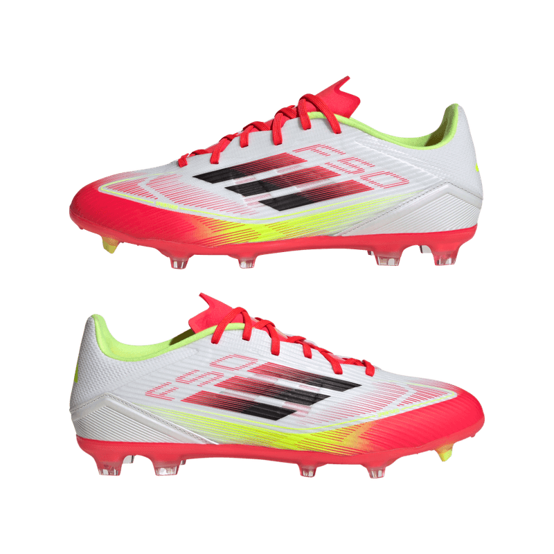 Guayos-adidas-para-hombre-F50-League-Fg-Mg-para-futbol-color-blanco.-Par-Laterales