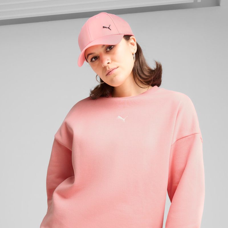 Gorra-puma-para-hombre-Ess-Metal-Puma-Cat-Bb-Cap-para-moda-color-rosado.-Frente-Sobre-Modelo
