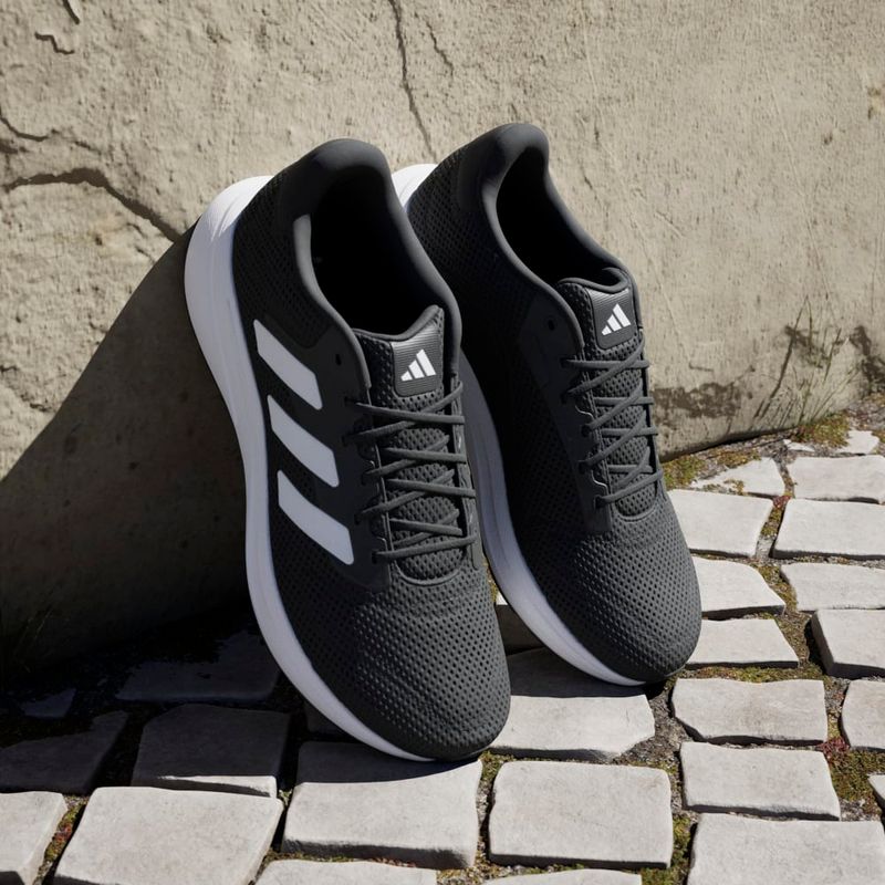 Tenis-adidas-unisex-Response-Runner-U-para-correr-color-negro.-Mktg-Vista-4