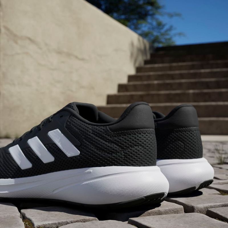 Tenis-adidas-unisex-Response-Runner-U-para-correr-color-negro.-Mktg-Vista-9
