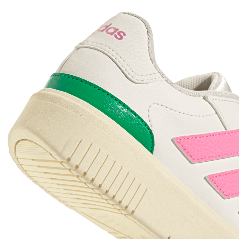 Tenis-adidas-para-mujer-Courtblock-Bold-para-moda-color-blanco.-Lateral-Y-Suela