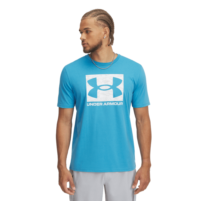 Camiseta-Manga-Corta-under-armour-para-hombre-Ua-Abc-Camo-Boxed-Logo-Ss-para-moda-color-azul.-Frente-Sin-Modelo