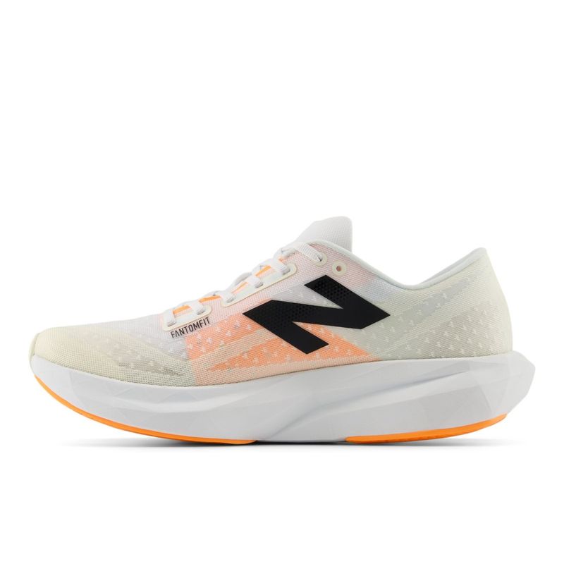 Tenis-new-balance-para-hombre-Rebel-V4-para-correr-color-blanco.-Lateral-Izquiersa