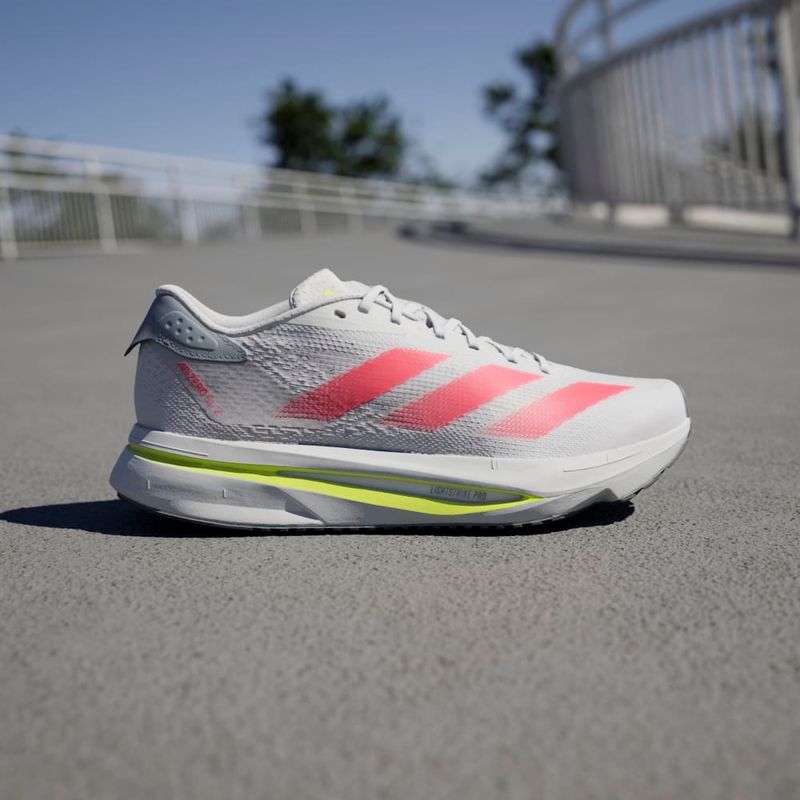 Tenis-adidas-para-mujer-Adizero-Sl2-W-para-correr-color-gris.-Mktg-Vista-14
