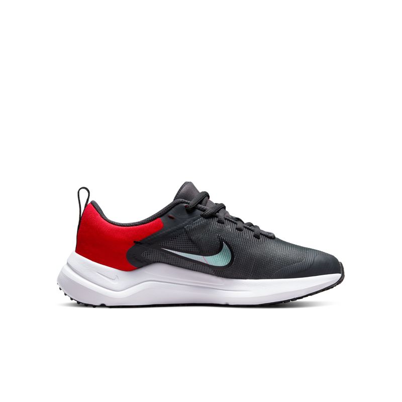 Tenis-nike-para-niño-Nike-Downshifter-12-Nn-Gs-para-moda-color-negro.-Lateral-Interna-Izquierda