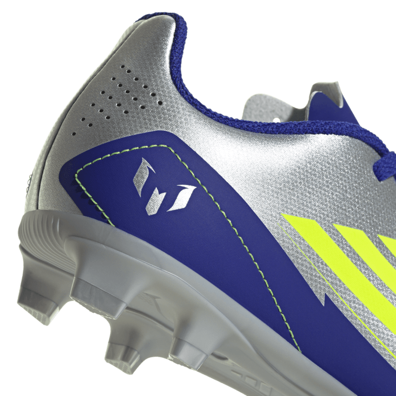 Guayos-adidas-unisex-F50-Club-Fg-Mg-J-Me-para-futbol-color-gris.-Lateral-Y-Suela