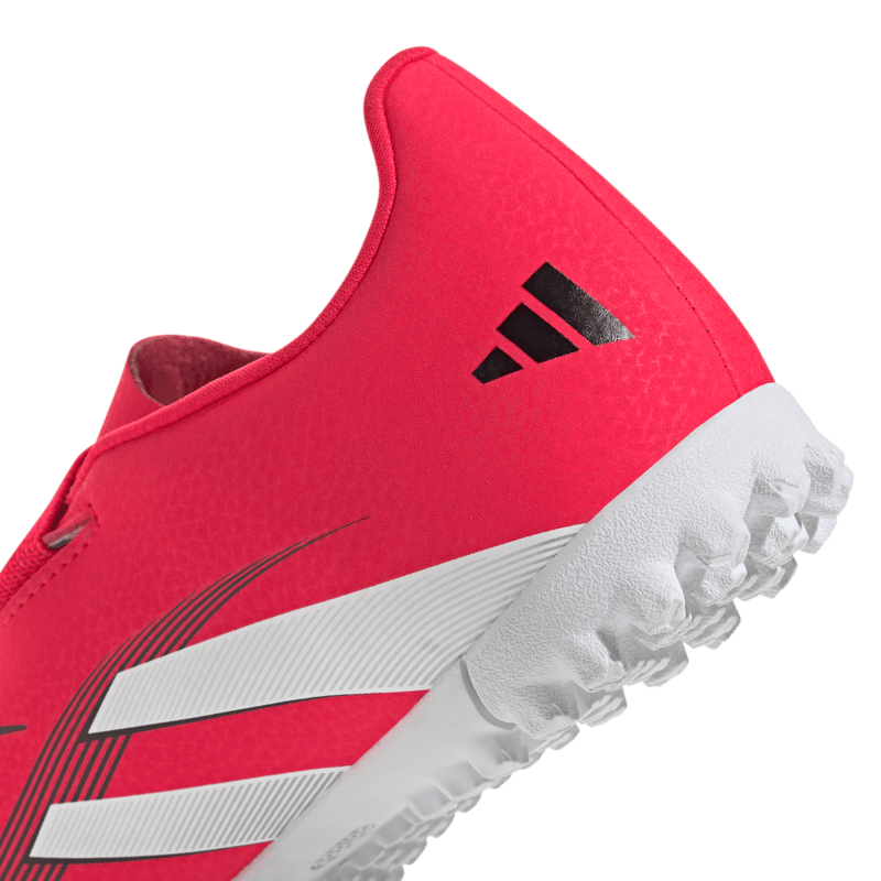 Guayos-adidas-unisex-Predator-Club-Vel-T-para-futbol-color-rojo.-Lateral-Y-Suela