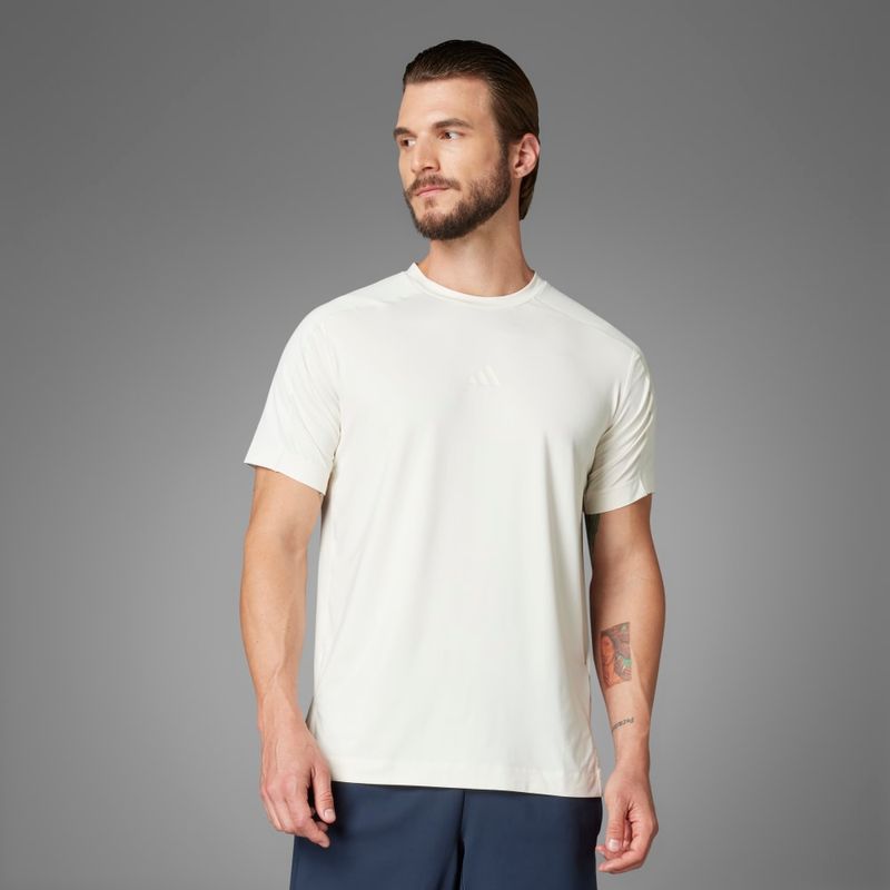 Camiseta-Manga-Corta-adidas-para-hombre-Puremotion-Tee-para-entrenamiento-color-blanco.-Lateral-Derecho-Sin-Modelo