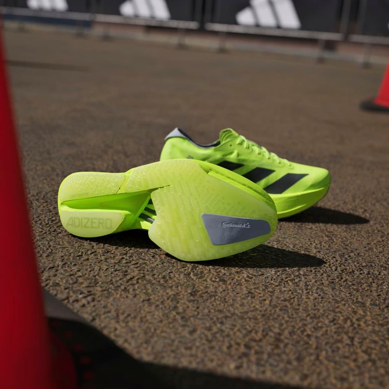 Tenis-adidas-para-mujer-Adizero-Adios-Pro-4-para-correr-color-verde.-Mktg-Vista-21