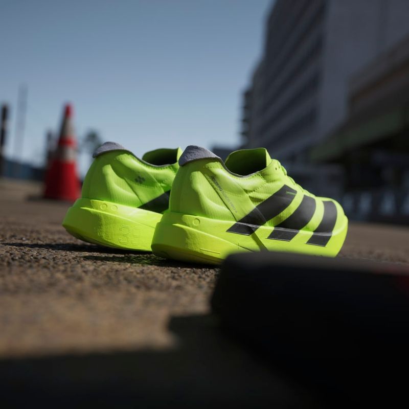 Tenis-adidas-para-mujer-Adizero-Adios-Pro-4-para-correr-color-verde.-Mktg-Vista-30