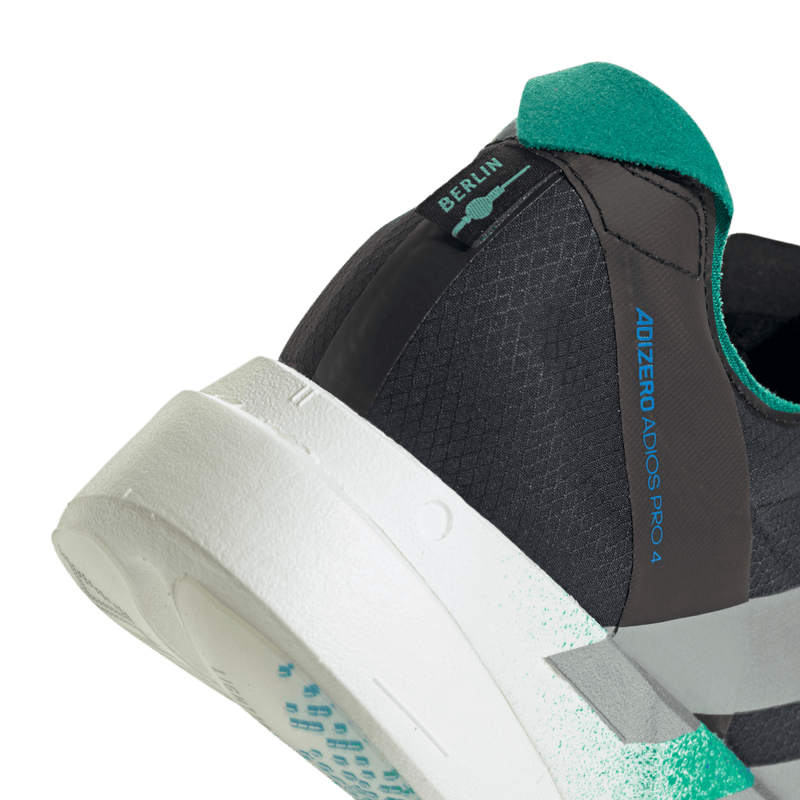 Tenis-adidas-para-hombre-Adizero-Adios-Pro-4-para-correr-color-negro.-Lateral-Y-Suela