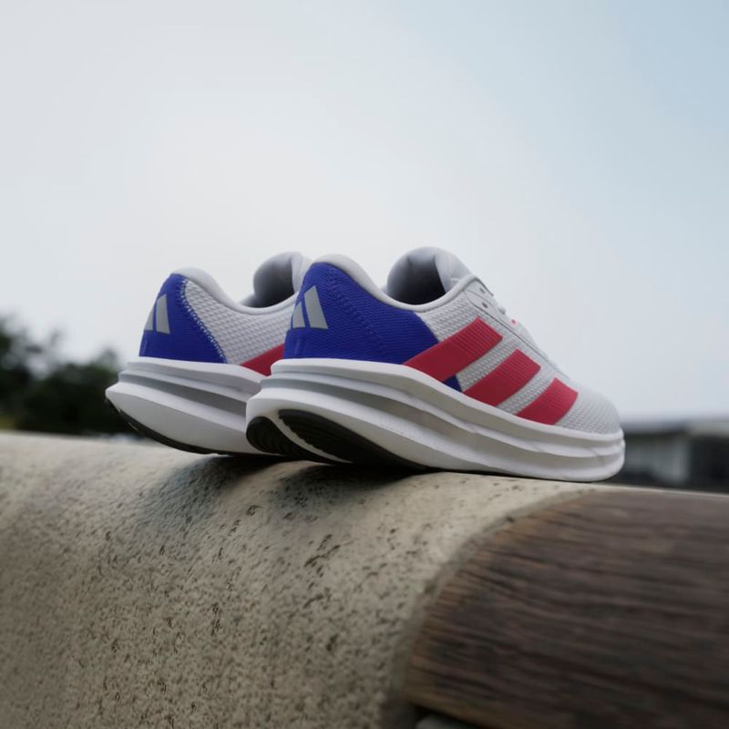 Tenis-adidas-para-hombre-Galaxy-7-M-para-correr-color-blanco.-Mktg-Vista-5