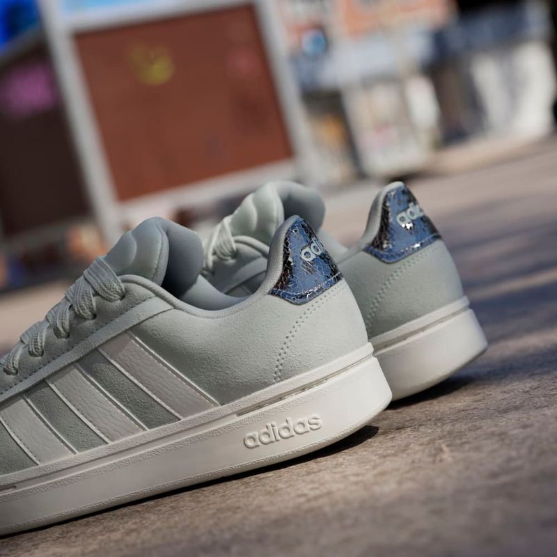 Tenis-adidas-para-mujer-Grand-Court-Alpha-0-para-moda-color-verde.-Mktg-Vista-42