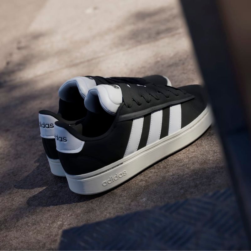 Tenis-adidas-para-hombre-Grand-Court-Alpha-0-para-moda-color-negro.-Mktg-Vista-26