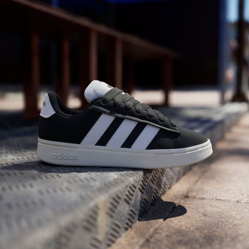 Tenis-adidas-para-hombre-Grand-Court-Alpha-0-para-moda-color-negro.-Mktg-Vista-14