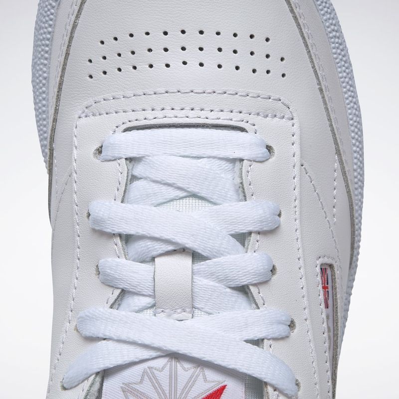Tenis-reebok-para-mujer-Club-C-85-para-moda-color-blanco.-Lateral-Y-Suela