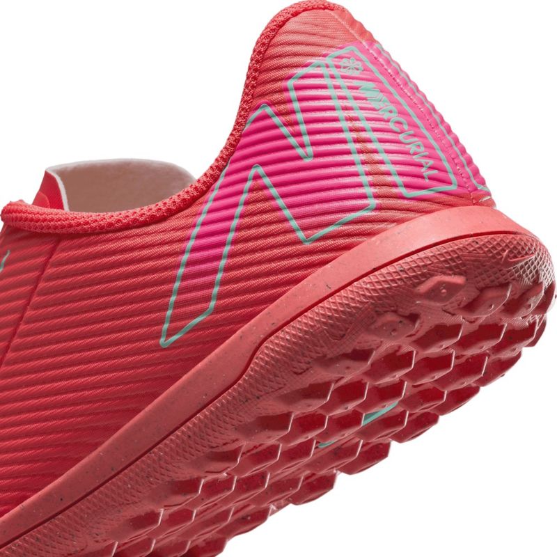 Guayos-nike-para-niño-Jr-Vapor-16-Club-Tf-para-futbol-color-naranja.-Talon