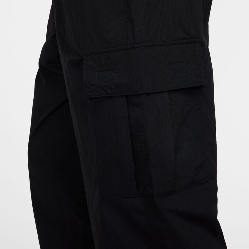 Pantalon-nike-para-hombre-M-Nk-Club-Wvn-Cargo-Pant-para-moda-color-negro.-Detalle-1