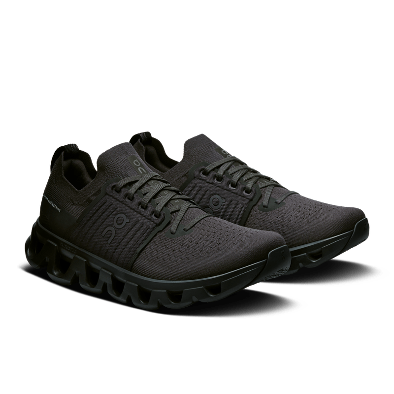 Tenis-on-para-hombre-Cloudswift-4-para-correr-color-blanco.-Par-Alineados-