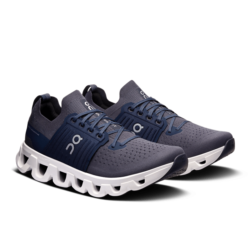 Tenis-on-para-hombre-Cloudswift-4-para-correr-color-negro.-Par-Alineados-
