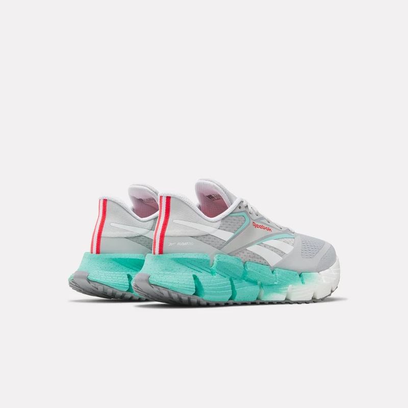 Tenis-reebok-para-mujer-Floatzig-1-para-correr-color-gris.-Talon