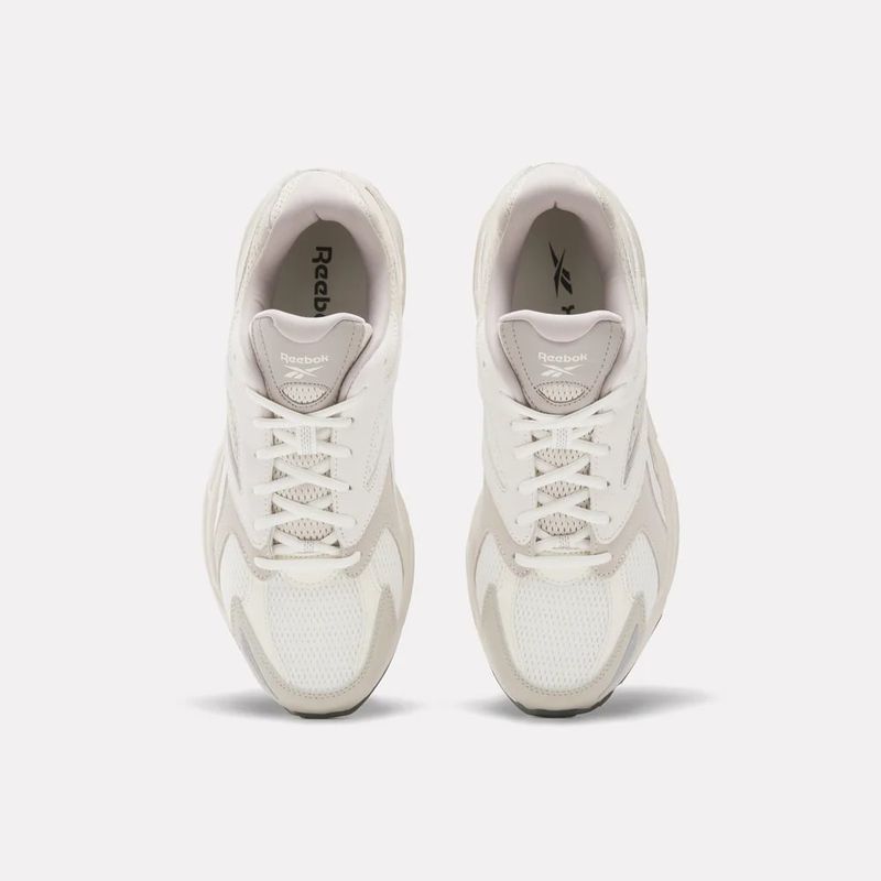 Tenis-reebok-unisex-Reebok-Road-Prime-para-correr-color-gris.-Capellada