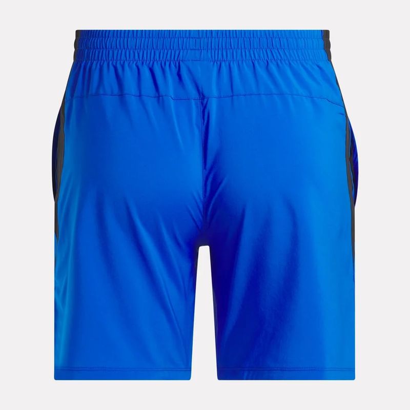 Pantaloneta-reebok-para-hombre-Running-Short-para-correr-color-azul.-Reverso-Sobre-Modelo