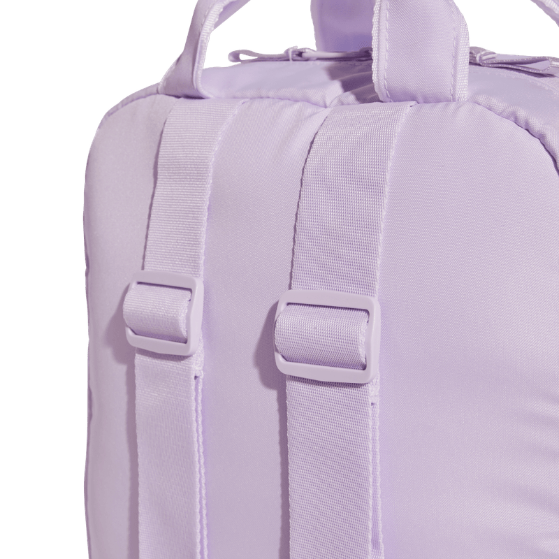 Morral-adidas-para-mujer-W-L-Ess-Bp-para-moda-color-morado.-Detalle-2